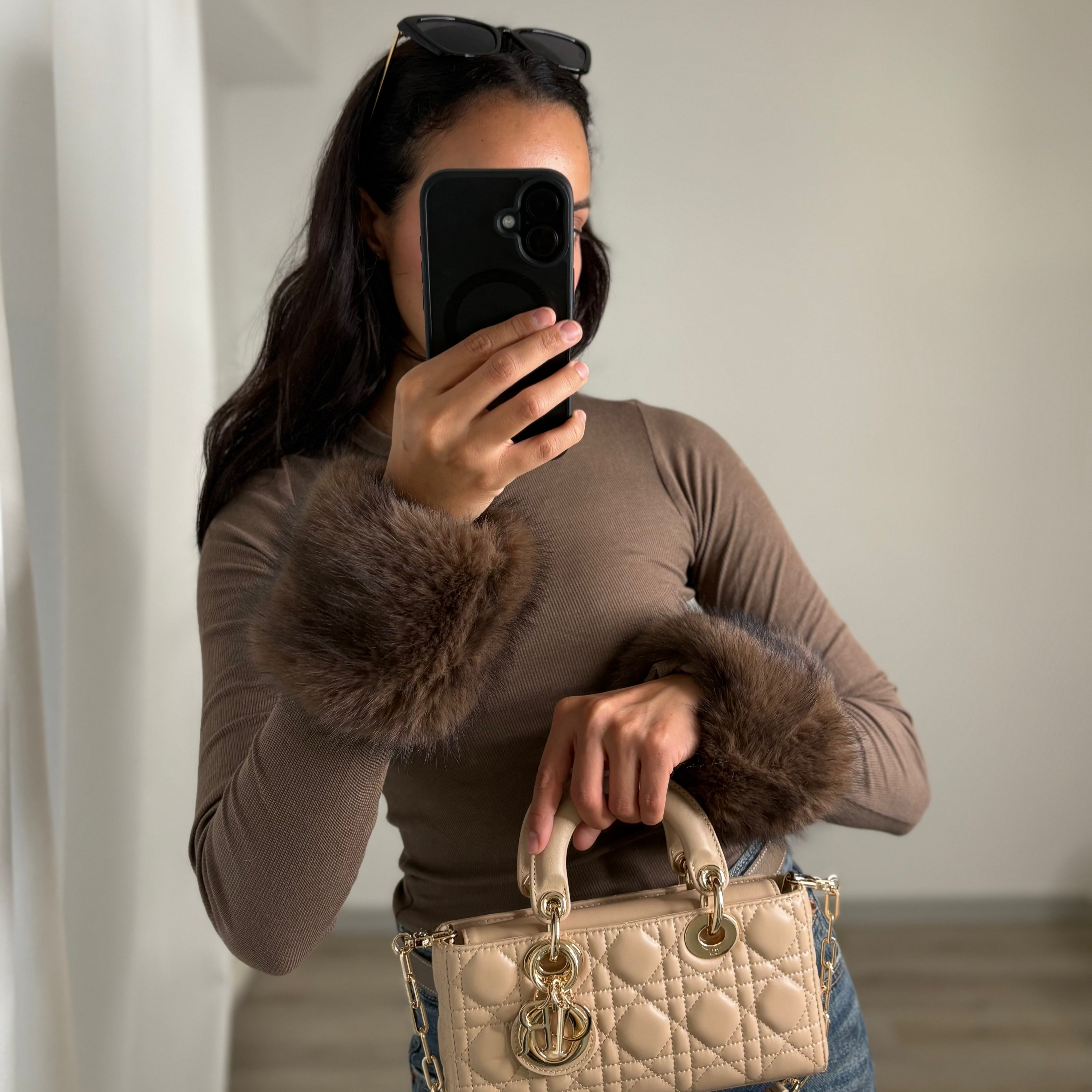 Manchettes en fausse fourrure – Marron